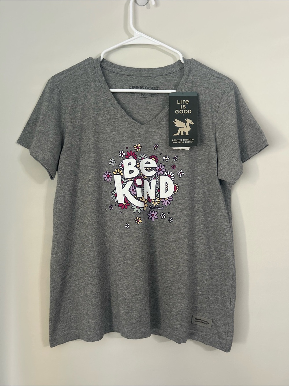 Life Is Good T-shirt Womens Gray V-Neck Short Sleeve Floral “Be Kind” Graphic M